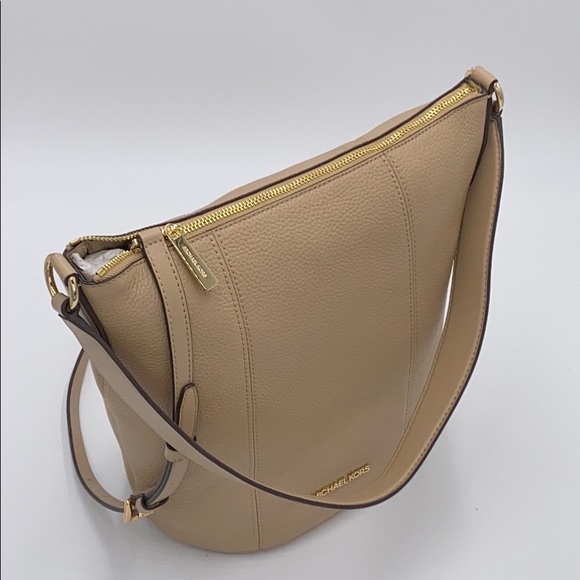 MICHAEL KORS BROOKE MEDIUM BUCKET MESSENGER - Picture 7 of 16